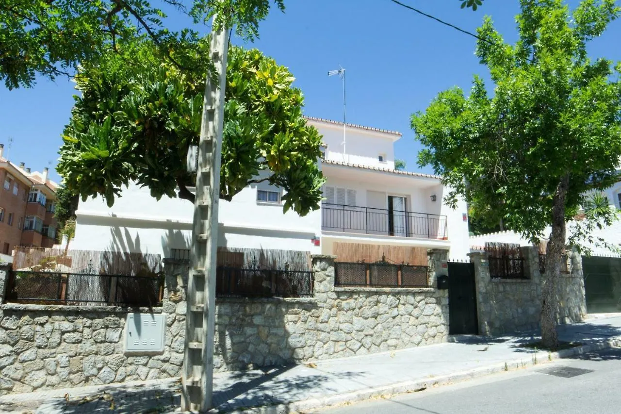 Bed & Breakfast Barbatuke Eco-Homestel Málaga