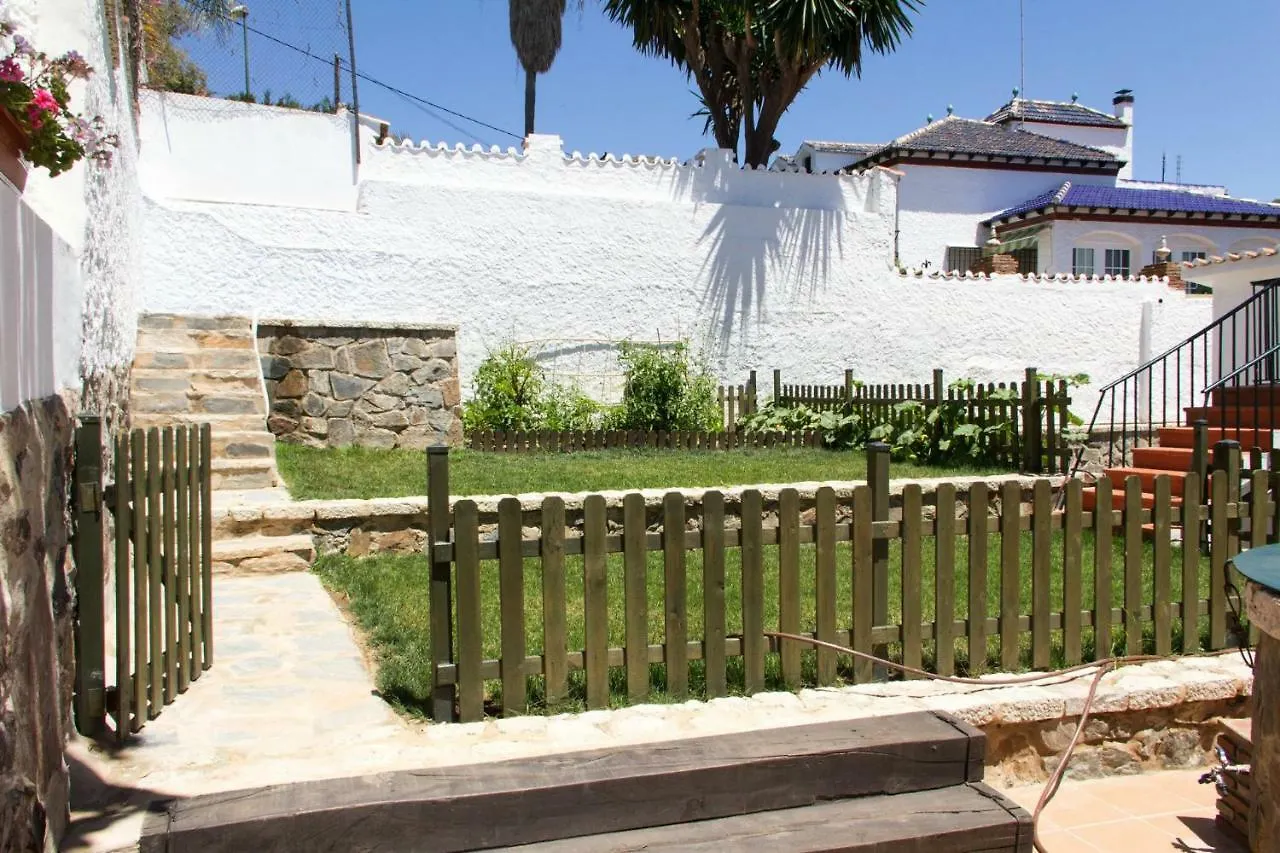 Barbatuke Eco-Homestel Málaga Bed & Breakfast